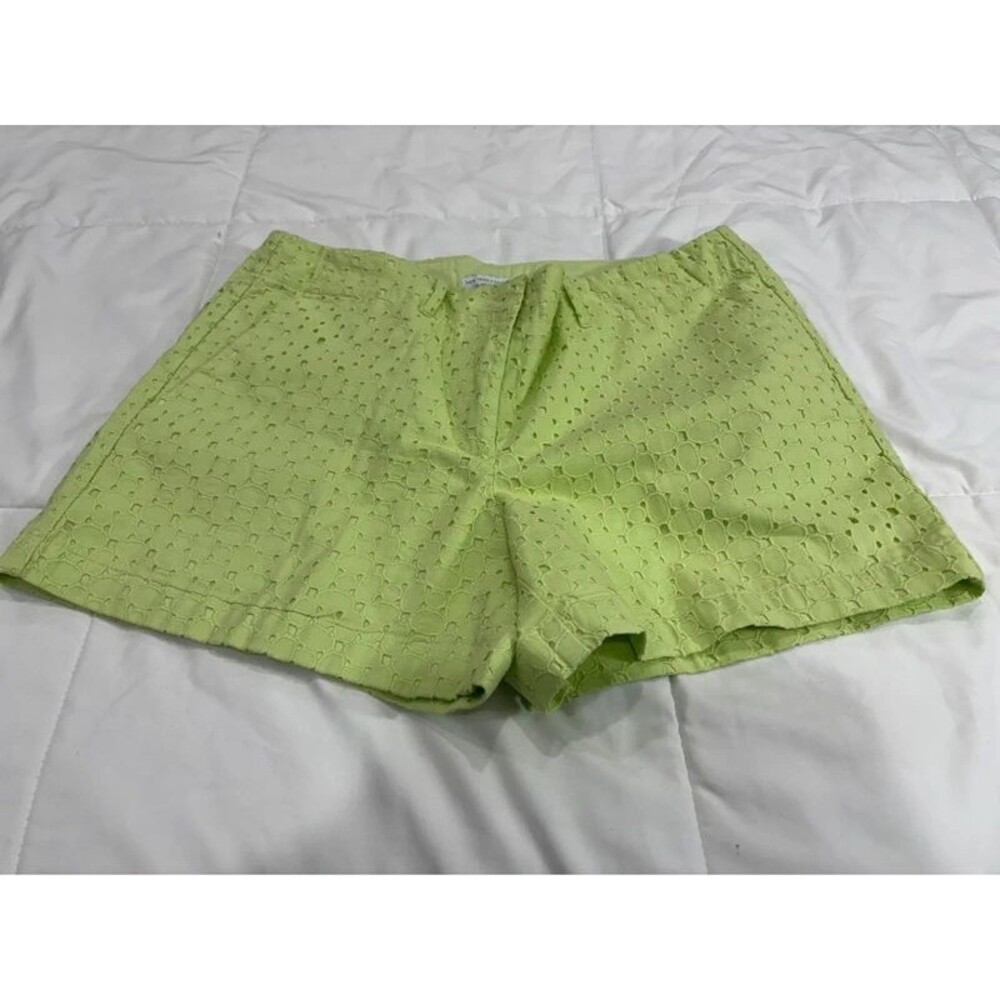 Ladies New York & Company Lime-Mint Green Size 8 Eyelet Shorts